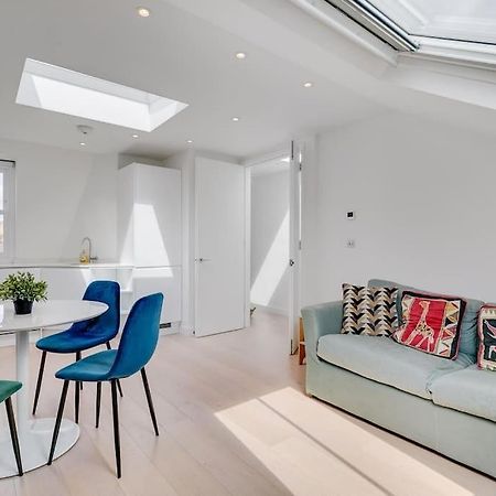 Modern 1 Bedroom Flat In Battersea Londres Exterior foto