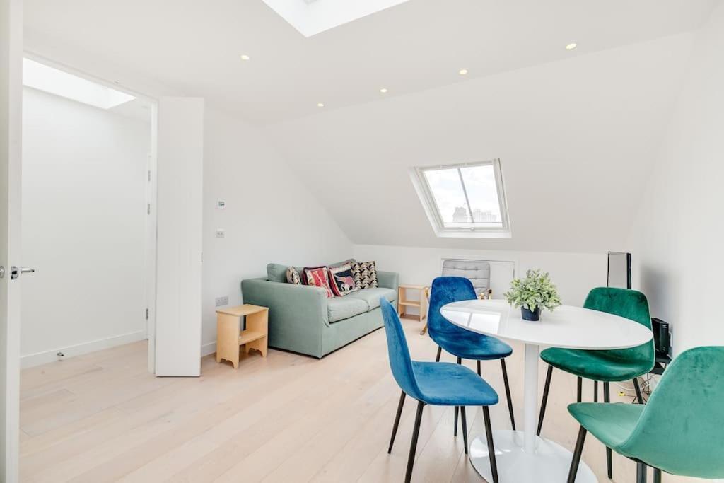 Modern 1 Bedroom Flat In Battersea Londres Exterior foto